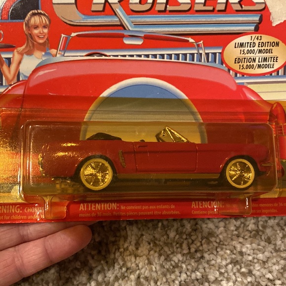 Collectible Vintage Mustangs Lot 35th Anniversary - Picture 11 of 12